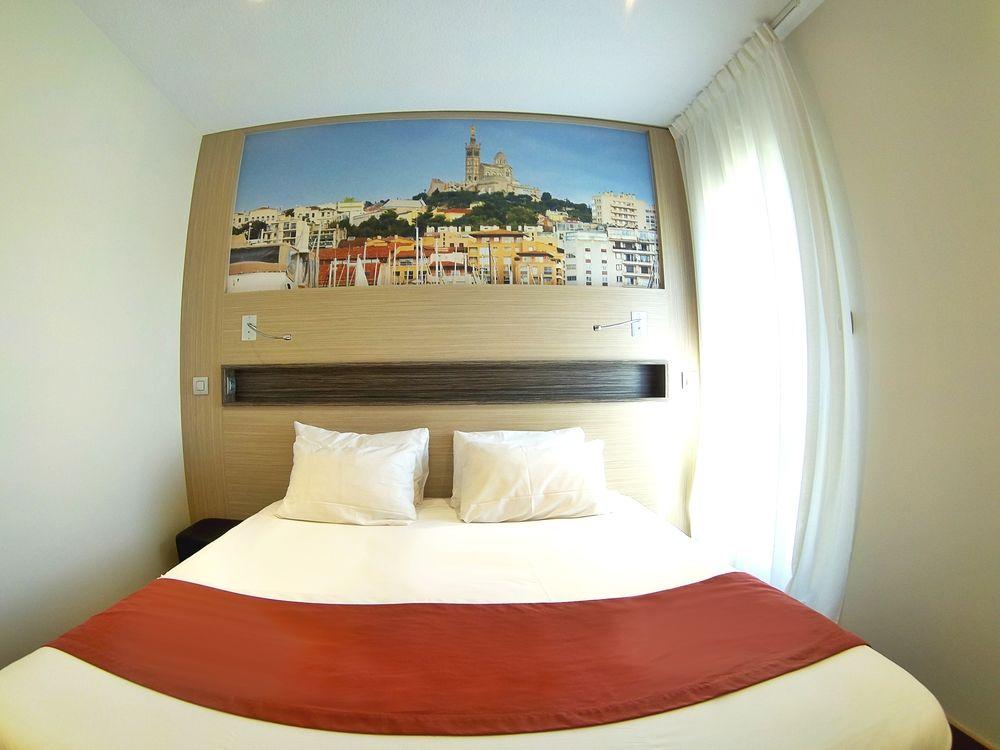 Greet Hotel Marseille Provence Aeroport Vitrolles  Exterior foto